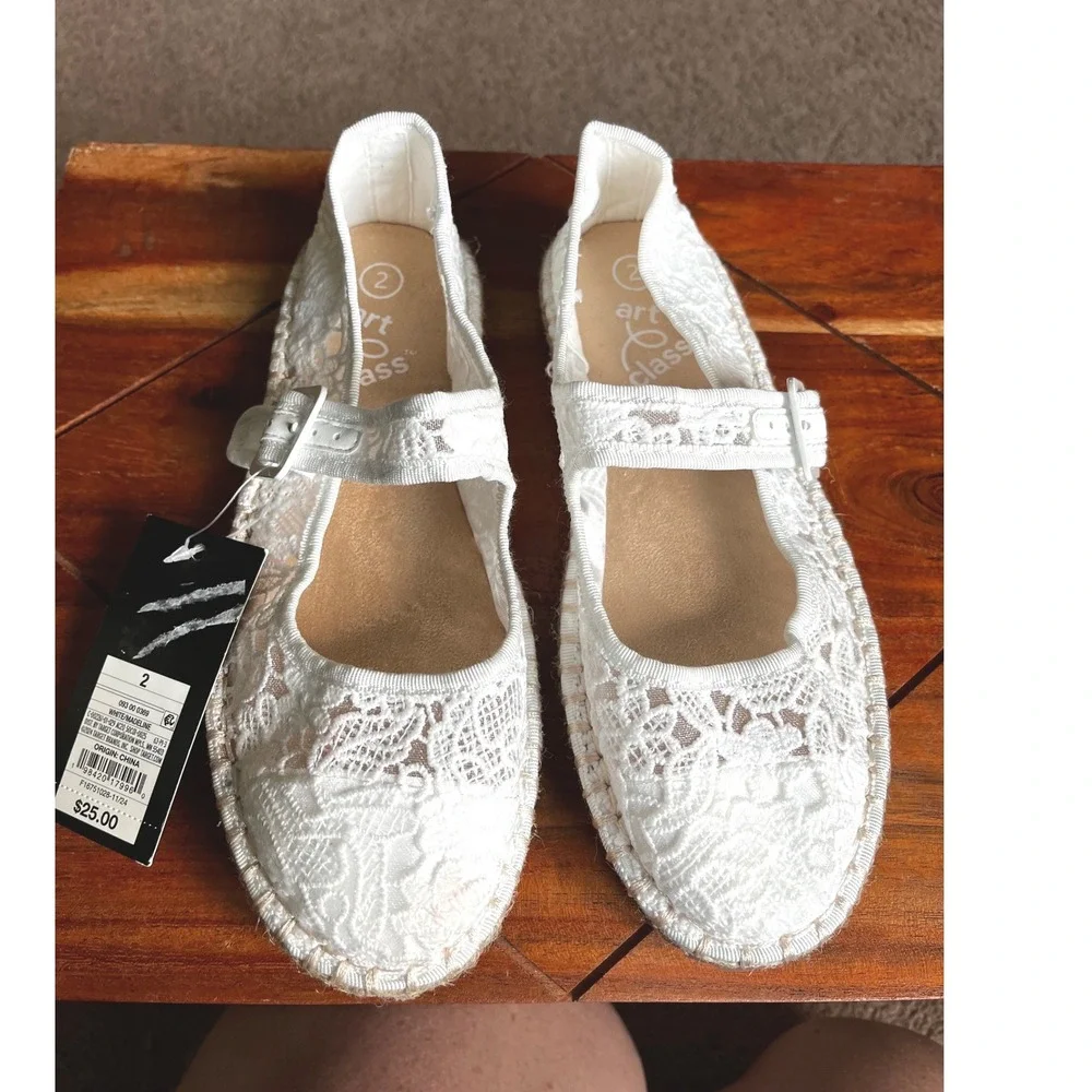 Art Class Madeline White Lace Espadrille Mary Jane Flats Kids Size 2 NEW